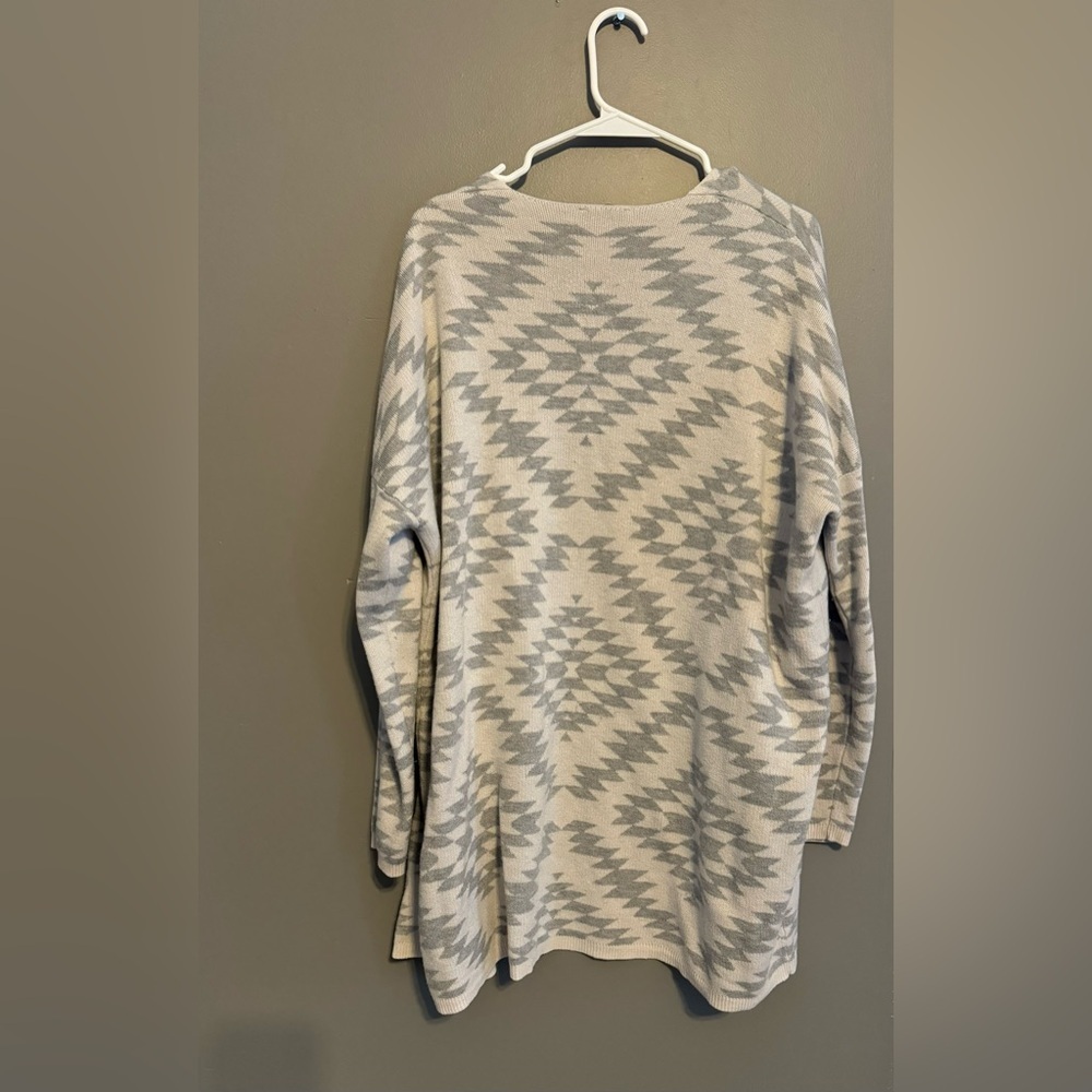 Cardigan - Picture 2 of 3